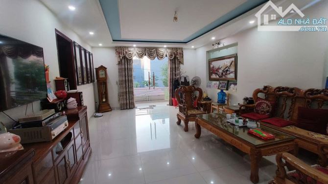 Bán biệt thự 4 tầng thang máy siêu đẹp 125m2- 9,5 tỷ Hồ Đá, Sở Dầu, Hồng Bàng, Hải Phòng - 1