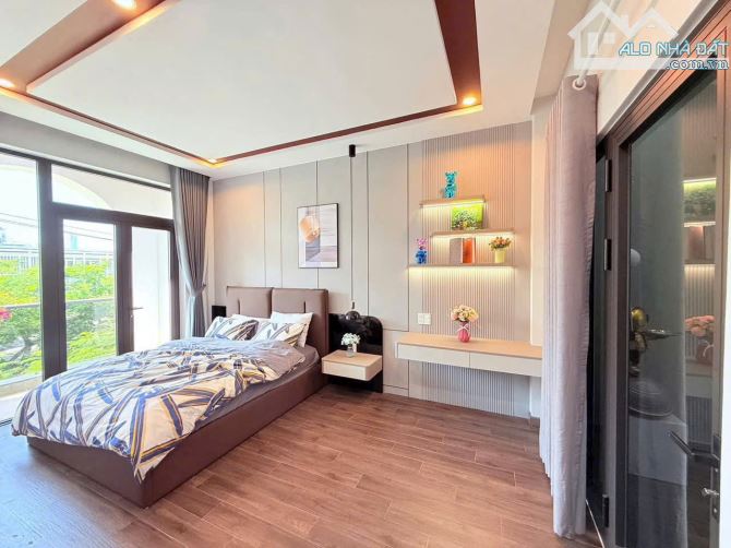 Bán Nhà 3Tầng-2 Mặt Tiền Đường Núi Thành-DT 200m2 -Ngay Khu Trung Tâm Sầm Uất- Giá 24,5 tỷ - 1