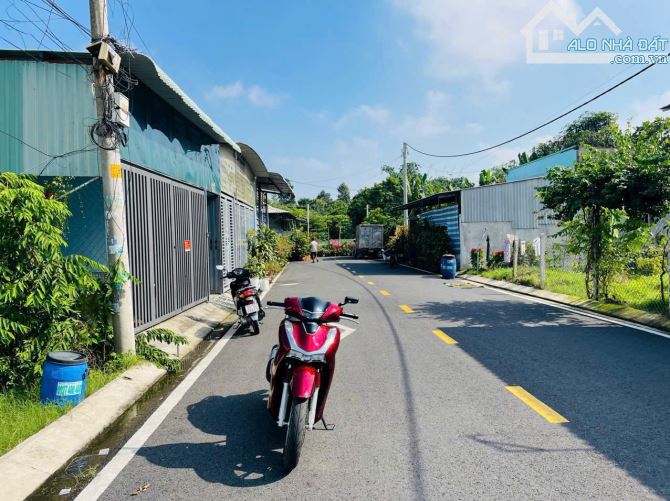 GIA ĐÌNH TÔI CẦN BÁN NHANH LÔ ĐẤT TẠI PHƯỚC VĨNH AN , CÔNG CHỨNG LIỀN BAO PHÍ SANG TÊN 100 - 1