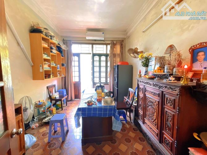 *** CẦN BÁN GẤP* NHÀ NGUYỄN VĂN HUYÊN *CẦU GIẤY** - 1