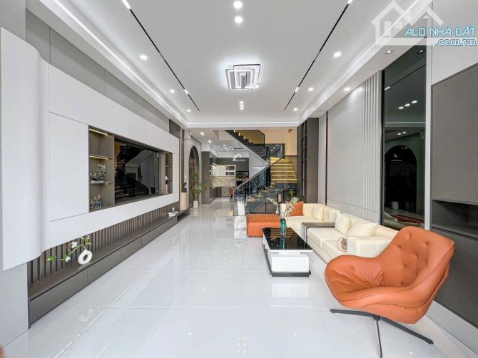 🏡🏡🏡NHÀ TRỆT 2 LẦU MỚI ĐẸP - FULL NỘI THẤT CAO CẤP - Đ. D4 KDC HỒNG LOAN GIÁ CHỈ 5.9 TỶ - 1
