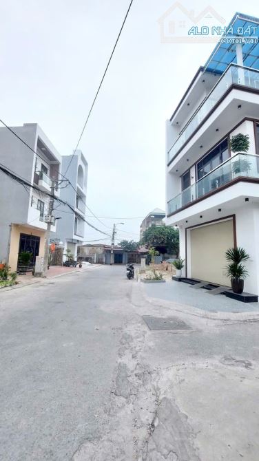 Cực Hiến đất 60m2 trục chính khu phân lô Đống Hương, Quán Toan, Hồng Bàng - 1