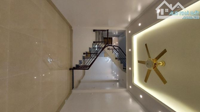 NGỌC HỒI, CÁCH 1 NHÀ RA QUỐC LỘ 1A, 39M2 5 TẦNG MỚI GIÁ 5,4 TỶ - 2