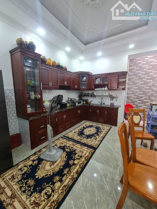 Bán nhà 64m² Dương Đức Hiền, Tân Phú – 4 tầng, hẻm xe hơi, giá chỉ hơn 8 tỷ - 2