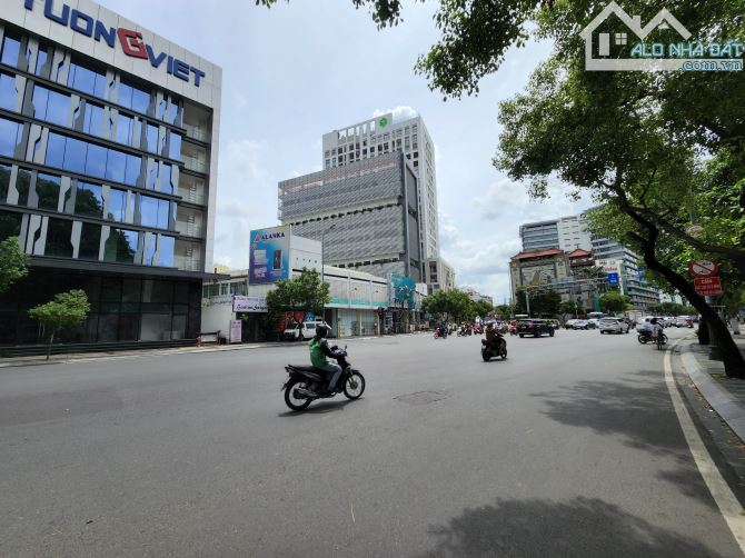 Cho thuê tòa nhà 138A Nguyễn Văn Trỗi, Phú Nhuận - MT 20m, DTSD 2780m2 - 2