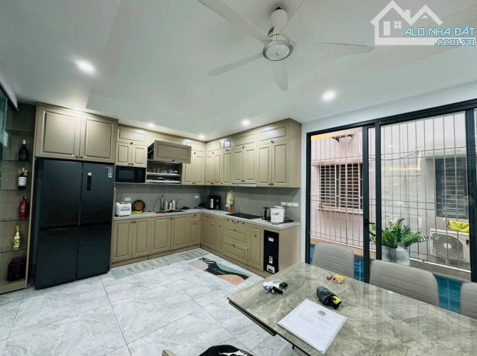 Ngộp bank bán gấp nhà Lô Góc khu đấu giá Mậu Lương view công viên 68m2 chỉ 14 tỷ - 2
