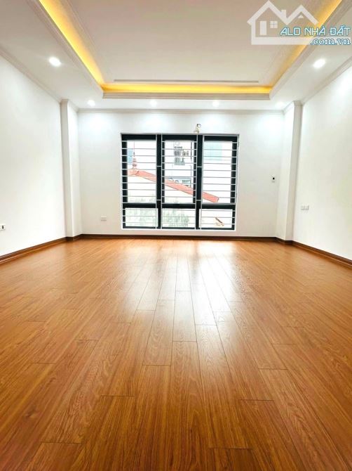 🏡Nhà mới Phố Trần Cung 38m2 6 tầng mt 3.9 mét nhỉnh 7 Tỷ - XÂY MỚI - 6 TẦNG - THANG MÁY - - 2