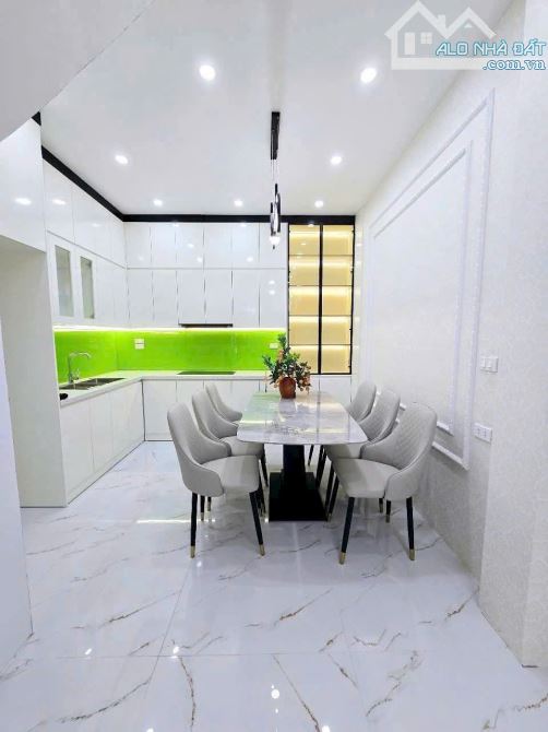 Bán nhà Kim Giang, Hoàng Mai 50m2, 4 tầng, giá 10.98 tỷ - 2