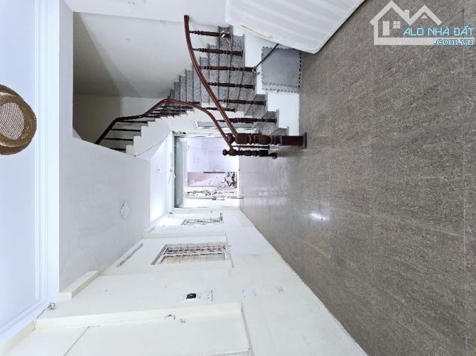 Bán nhà Đình Thôn 50m2 - 6 tầng - MT 4.4m - Ô Tô vào nhà - chỉ 7.2 tỷ - 2