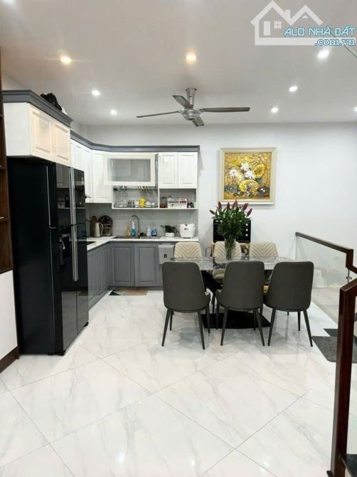 BÁN NHÀ ĐẸP TRƯƠNG ĐỊNH – MINH KHAI, 60M² – 5 TẦNG – MẶT TIỀN 5.3M - 2