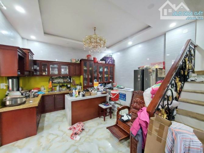 🏡🏡🏡 CĂN GÓC 2 MẶT HẺM XE TẢI .SÁT MT QUANG TRUNG - PHƯỜNG 8 . GV...DT 75M ... + 4 TẦNG - 2