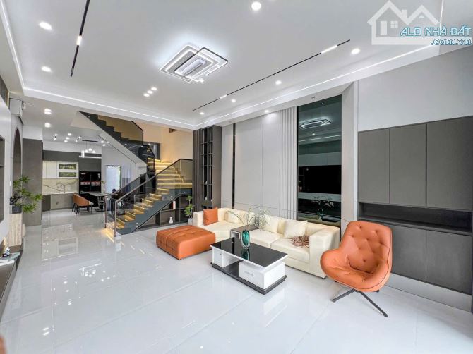 🏡🏡🏡NHÀ TRỆT 2 LẦU MỚI ĐẸP - FULL NỘI THẤT CAO CẤP - Đ. D4 KDC HỒNG LOAN GIÁ CHỈ 5.9 TỶ - 2