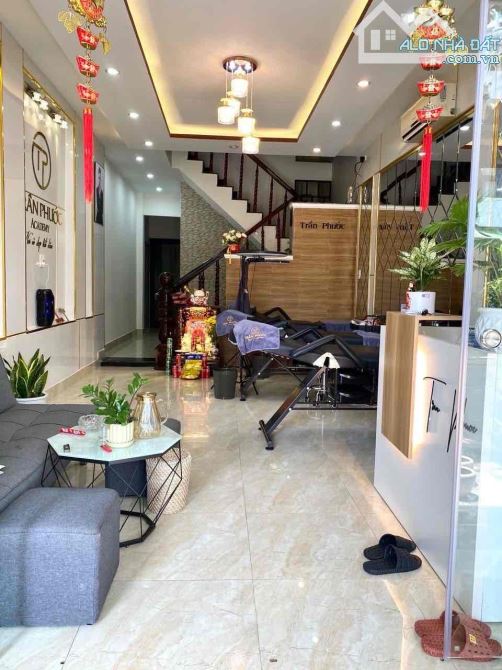 ❤️BÁN NHÀ 2 TẦNG - SIÊU ĐẸP - MT NGUYÊN ĐỨC CẢNH - 60M2 NGANG 4M - GẦN BIỂN - 2