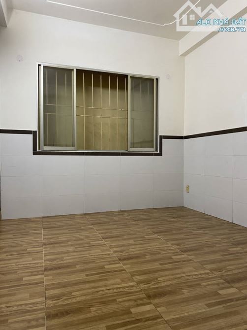 HÀNG VIP QUẬN 10 - 1 TRỤC LÊ HỒNG PHONG - NGANG 5.25, 5 TẦNG - 18 TỶ - 4