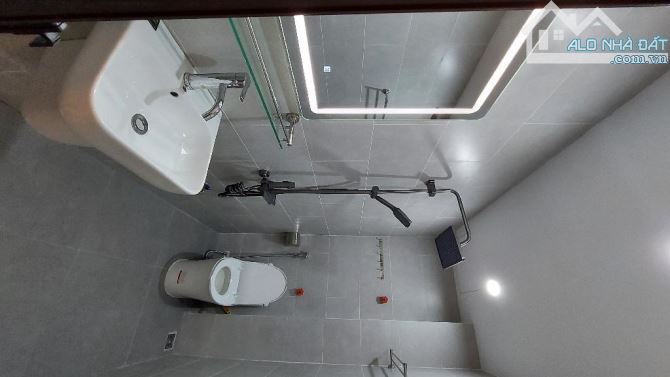 NGỌC HỒI, CÁCH 1 NHÀ RA QUỐC LỘ 1A, 39M2 5 TẦNG MỚI GIÁ 5,4 TỶ - 3