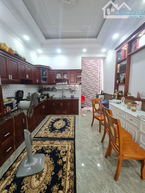 Bán nhà 64m² Dương Đức Hiền, Tân Phú – 4 tầng, hẻm xe hơi, giá chỉ hơn 8 tỷ - 3