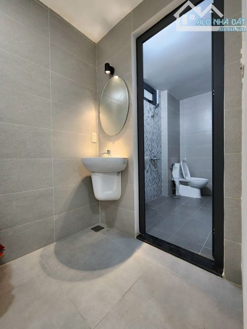 Bán Nhà 3Tầng-2 Mặt Tiền Đường Núi Thành-DT 200m2 -Ngay Khu Trung Tâm Sầm Uất- Giá 24,5 tỷ - 3