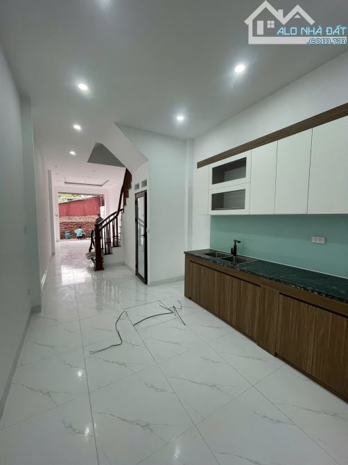 RẺ NHẤT KHU ĐẠI LỘ! NHÀ 3T*42M2, SÂN RIÊNG RỘNG, NGÕ NÔNG.CÁCH ĐẠI LỘ 300M.GIÁ CHỈ 2,85 TỶ - 3