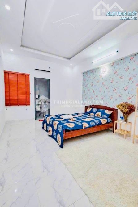BÁN MẶT TIỀN NHÀ 3 LẦU CHU MẠNH TRINH P8 VỊ TRÍ ĐẸP CÓ THỂ Ở KẾT HỢP KD - 3