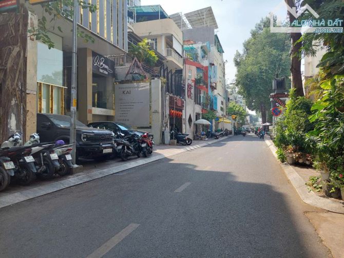 MT đường Hồ Xuân Hương, P. Võ Thị Sáu, Quận 3 - DT: 4m x 16m - Giá: 26,5 TỶ - 4
