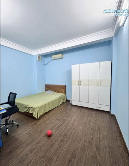 Siêu phẩm Trương Định - Ngõ Thông - Ô tô qua cửa - Gần phố - Dân xây - 71M chỉ 12.x tỷ - 4