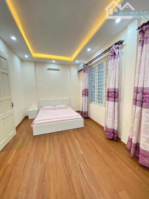 NHÀ ĐẸP GIÁ TỐT NHỈNH 6TỶ 5 TẦNG 31m2 RA ĐƯỜNG OTO ĐI 30m CẦU GIẤU NGUYỄN KHANG - 4