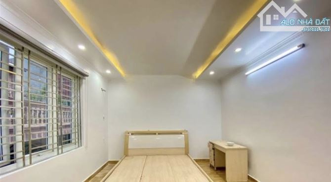 Bán gấp nhà 3,5 tầng Đông Trà, Dư Hàng Kênh, Lê Chân 52m2, giá 4,2 tỷ - 5
