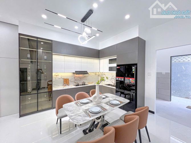🏡🏡🏡NHÀ TRỆT 2 LẦU MỚI ĐẸP - FULL NỘI THẤT CAO CẤP - Đ. D4 KDC HỒNG LOAN GIÁ CHỈ 5.9 TỶ - 6