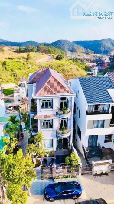 Bán căn villa nội thất cao cấp thuộc khu nghỉ dưỡng sang trọng An Sơn phường 4 TP Đà Lạt.