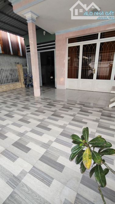 Bán nhà 2 tầng hẻm ô tô Nguyễn Bình, Nhà Bè – Diện tích 215m², giá chỉ 4,95 tỷ