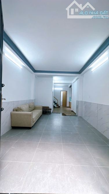 Bán nhà đẹp 2 tầng , 41m2 , Hẻm 3m , Tôn Thất Thuyết Quận 4.