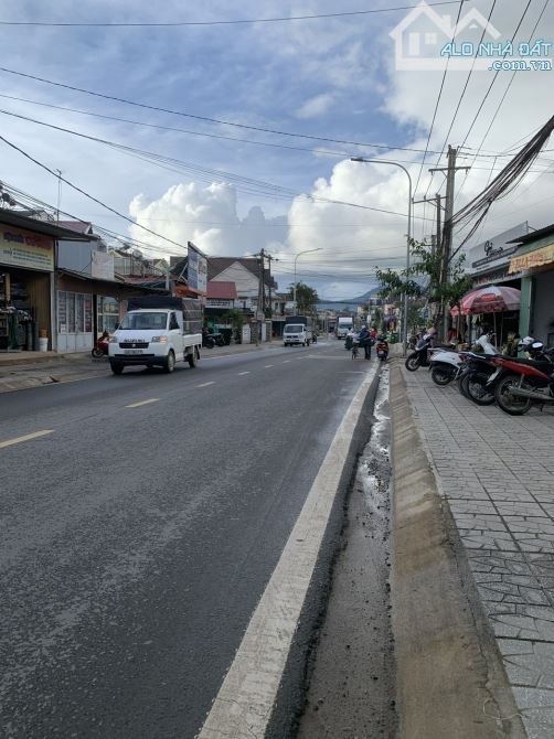 Cần bán lô đất mặt tiền kinh doanh đường chính phường 8, khu dân cư đông, đường cực rộng