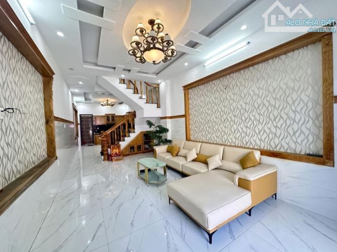 Bán Nhà Trung Tâm Vũng Tàu Nhà Đẹp, Giá Tốt DT: 60m² giá: 5 xx tỷ