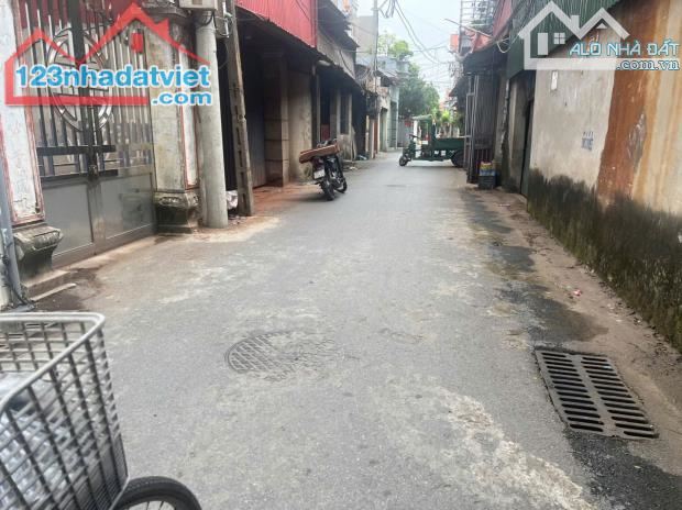 2 ô tô chánh  47m2 trung tâm Đại Yên chương mỹ hà nội giá 1,97ty Giáp chợ Chúc Sơn