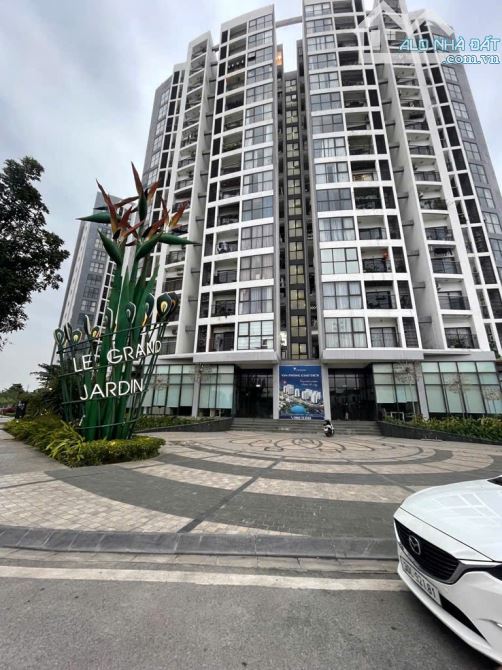 CHUNG CƯ LE GRAND JARDIN NO15-NO16 KĐT MỚI SÀI ĐỒNG DT 100M2 3PN GIÁ 6.4 T Ỷ.