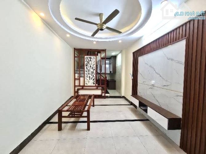 NGÕ NÔNG RỘNG THOÁNG - THÔNG - GẦN Ô TÔ - TIỆN ÍCH BẠT NGÀN.