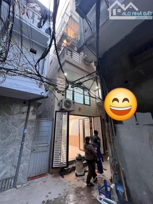 Bán NR Minh Khai, Hai Bà Trưng: 24m2,4 Tầng, Lô góc, 5.6 Tỷ