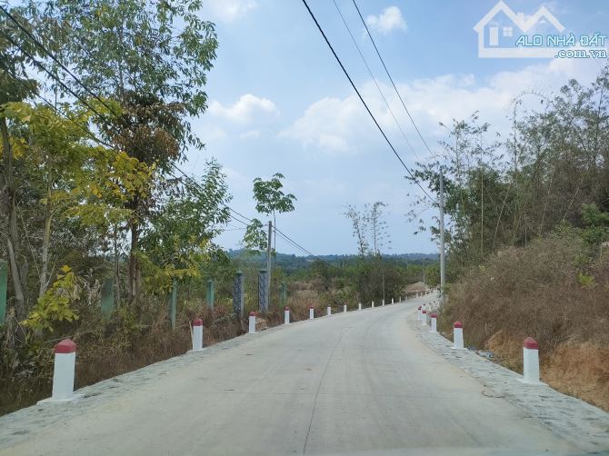 Gia đình cần bán nhanh 1526m2 lô đất vườn chỉ 880 triệu, đường ô tô
