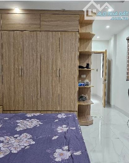 BÁN NHÀ 4 TẦNG PHỐ SÀI ĐỒNG – PHÂN LÔ, Ô TÔ TRÁNH – GIÁ 7 TỶ  Diện tích: 40m² | Giá: 7 Tỷ