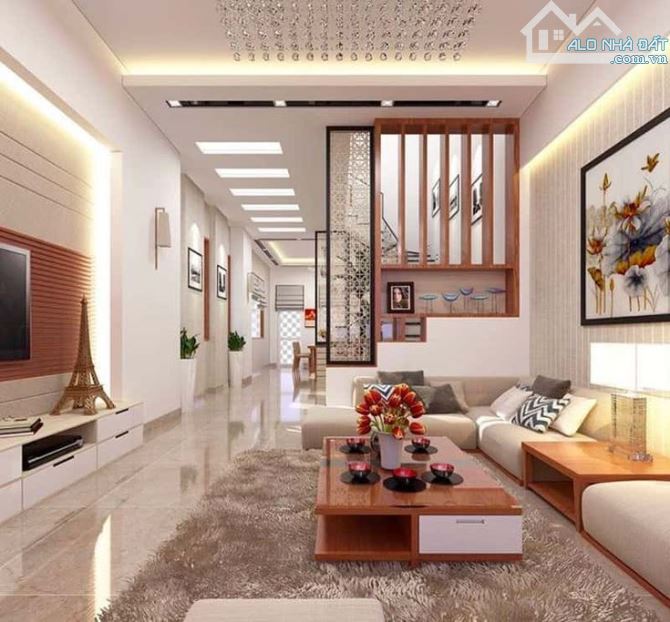 Nhà mặt tiền Nguyễn Tri Phương đối diện đại học kinh tế, DT 200m2, 5 tầng thang máy 56 tỷ