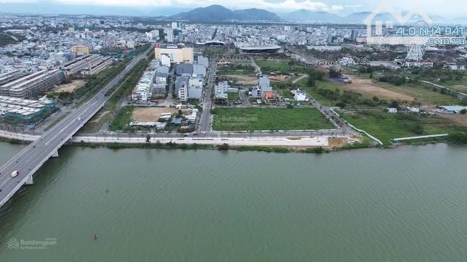 Bán lô đất biệt thự 525m² Nguyễn Đình Thi dãy view trực diện sông,Hòa Xuân, Đà Nẵng giá rẻ