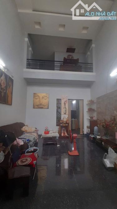 Nhà 1 trệt 1 lầu đường 16 phước bình Q9 68m2 giá rẻ