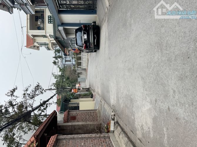 Đất Cự Khối - Trong đê - Ngõ thông - Ô tô đỗ cửa - Chỉ 4.9 tỷ