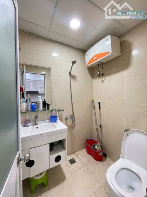 CĂN HỘ CHUNG CƯ KDT VIỆT HƯNG 3 PN 2 WC TẦNG CAO VIEW ĐẸP DT 100M2 GIÁ 4.5 T Ỷ. - 10