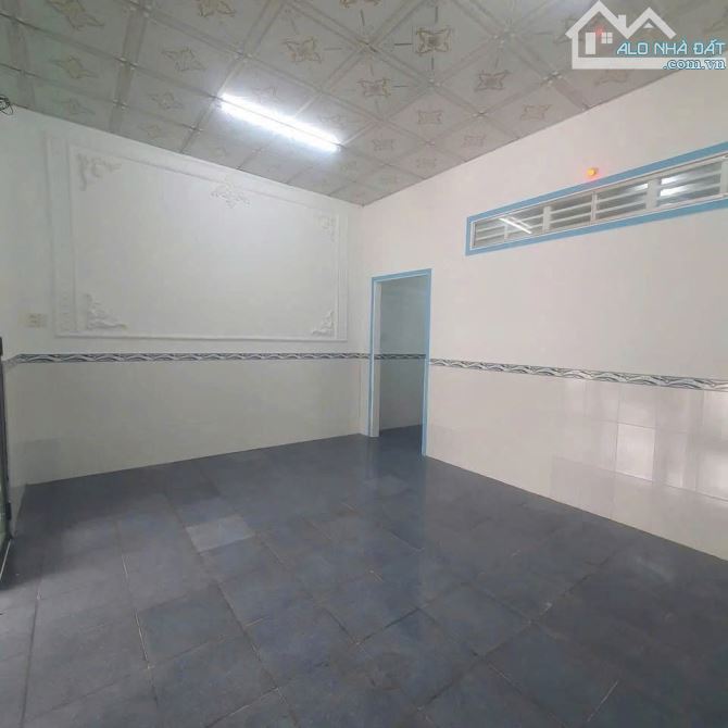 🏡 Bán nhà dọn vào ở luôn ngay dt 85m2 700trịu, bao phí sang tên - 10