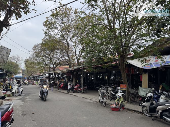 Bán nhà mặt tiền đối diện chợ Tây Lộc - 1