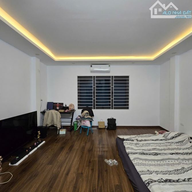 Bán nhà Phố Đại Cát , 31m2, 5 tầng ,mặt tiền 5,6m, gần phố , giá 4,35 tỷ - 1