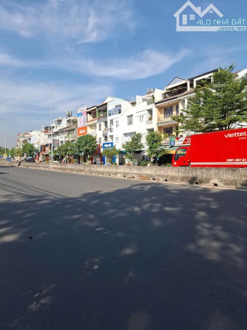 Bán nhà phố mặt tiền đường Liên Phường phường Phước Long B TP Thủ Đức ( Quận 9 cũ) - 1