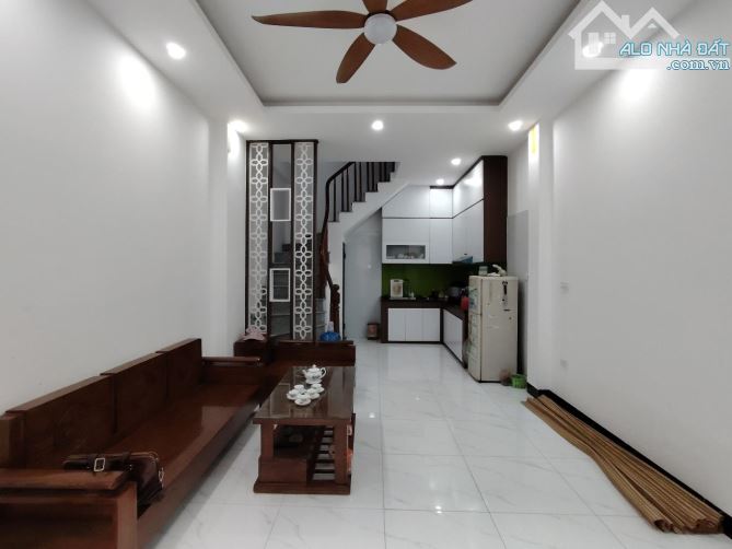 Hàng xóm cạnh nhà e nhờ đăng bán hộ căn nhà 5 Tầng ngay Lê Hồng Phong 45m, 5 tầng, lô góc, - 1