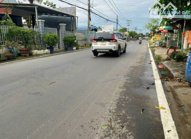 Hàng Hiếm Bán nhanh Căn nhà Mặt Tiền ở Tân Phú Trung 203m2 Sổ Hồng Riêng 680triệu Bao phí - 1